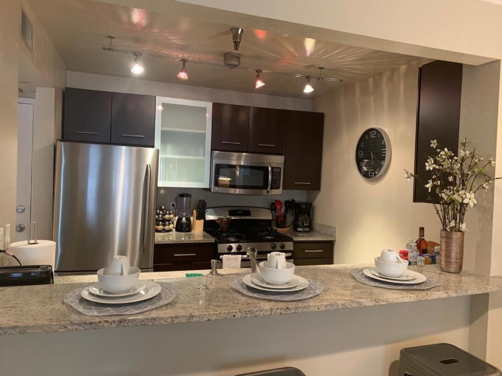 Appartamento Hollywood Loft Spectacular Free Parking Los Angeles